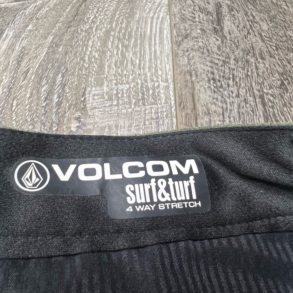 Volcom Men's Size 38 Kerosene Hybrid Short 4 Way … - image 8